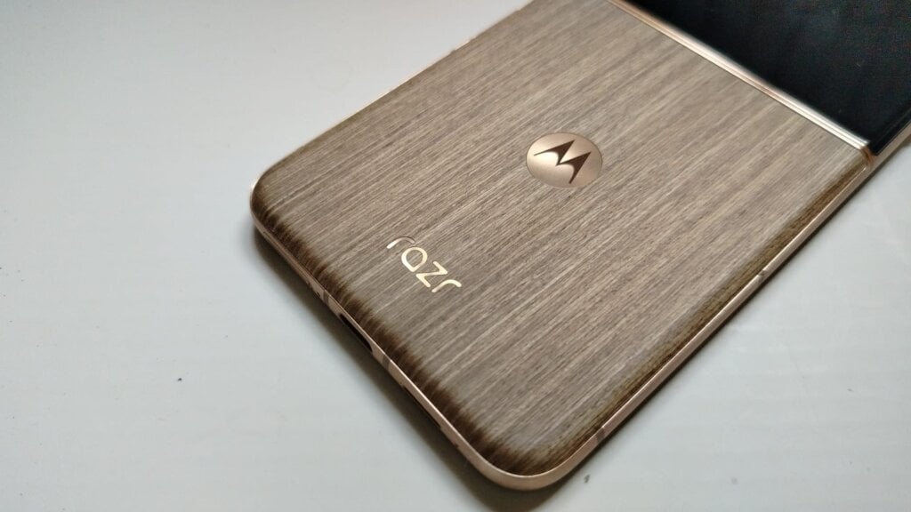 Motorola Razr 60 Ultra, un pieghevole raffinato che vi farà restare a bocca spalancata? Motorola Razr 60 Ultra 3