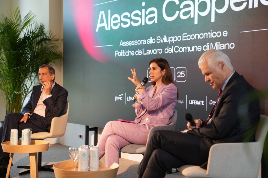 A Milano apre SmartCityLab: innovazione urbana tra rigenerazione e futuro condiviso L'assessora Cappello parla all'inaugurazione di SmartCityLab