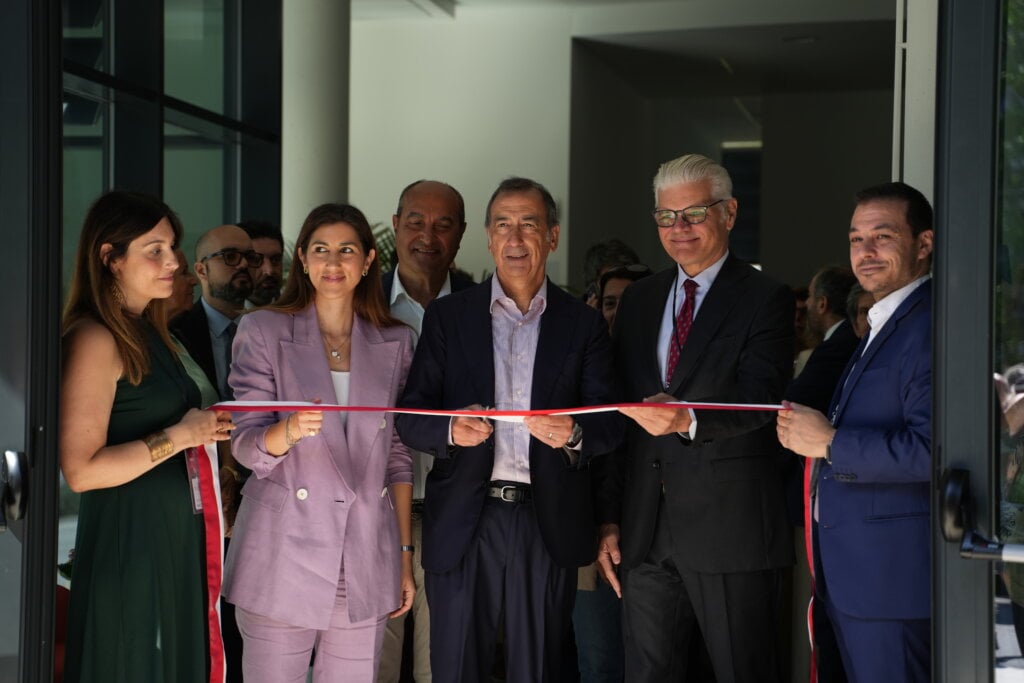 A Milano apre SmartCityLab: innovazione urbana tra rigenerazione e futuro condiviso Il taglio del nastro di SmartCityLab