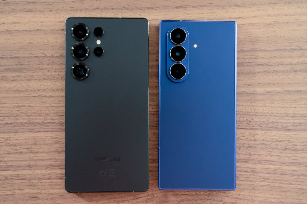 Galaxy S25 Ultra e Samsung Galaxy Z Fold7 a confronto