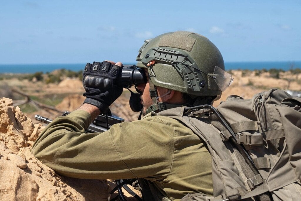 Doppio Colpo alla verità: reporter uccisi e influencer in tour a Gaza Truppe di osservatori IDF a Gaza