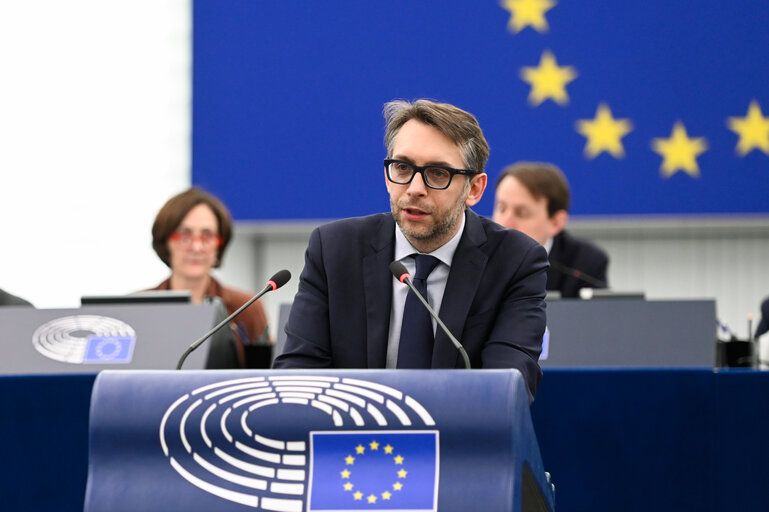 «Non è troppo tardi per una guida autonoma europea. L’UE non sta frenando i robotaxi. L’Italia non sprechi soldi e finanzi un unico grande progetto» 1741824886688 20250312 EP 181626K MCH PST 029 MOBILE