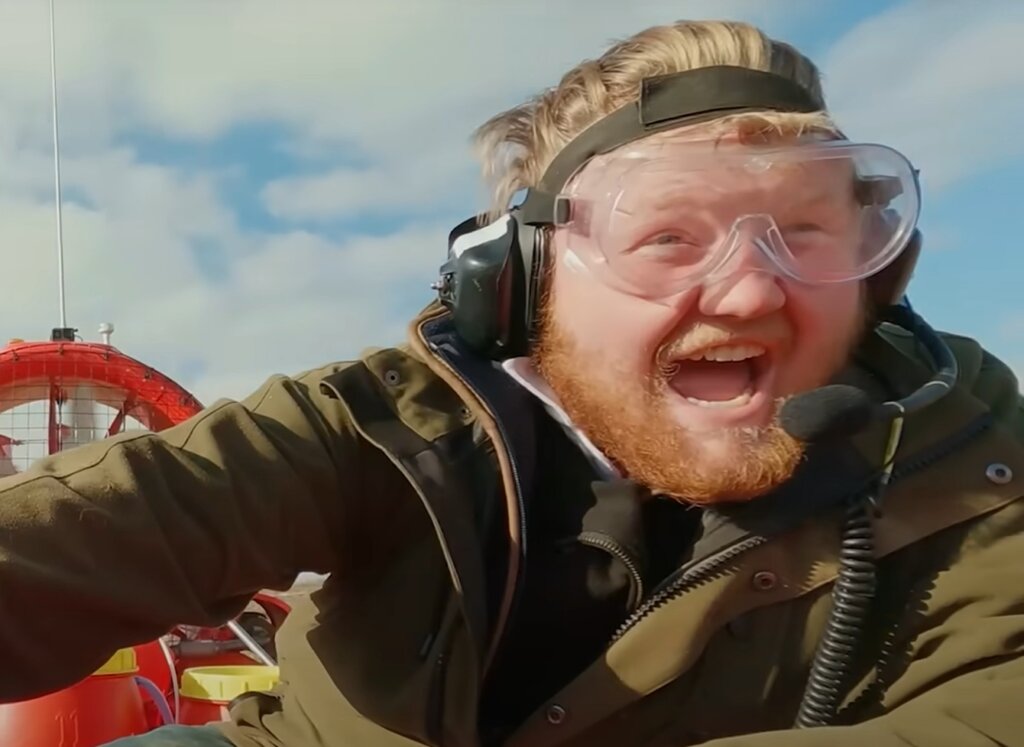 Kaleb Cooper star social e della sharing tv: linea d’abbigliamento e nuovo show. Abbandonerà Jeremy Clarkson?