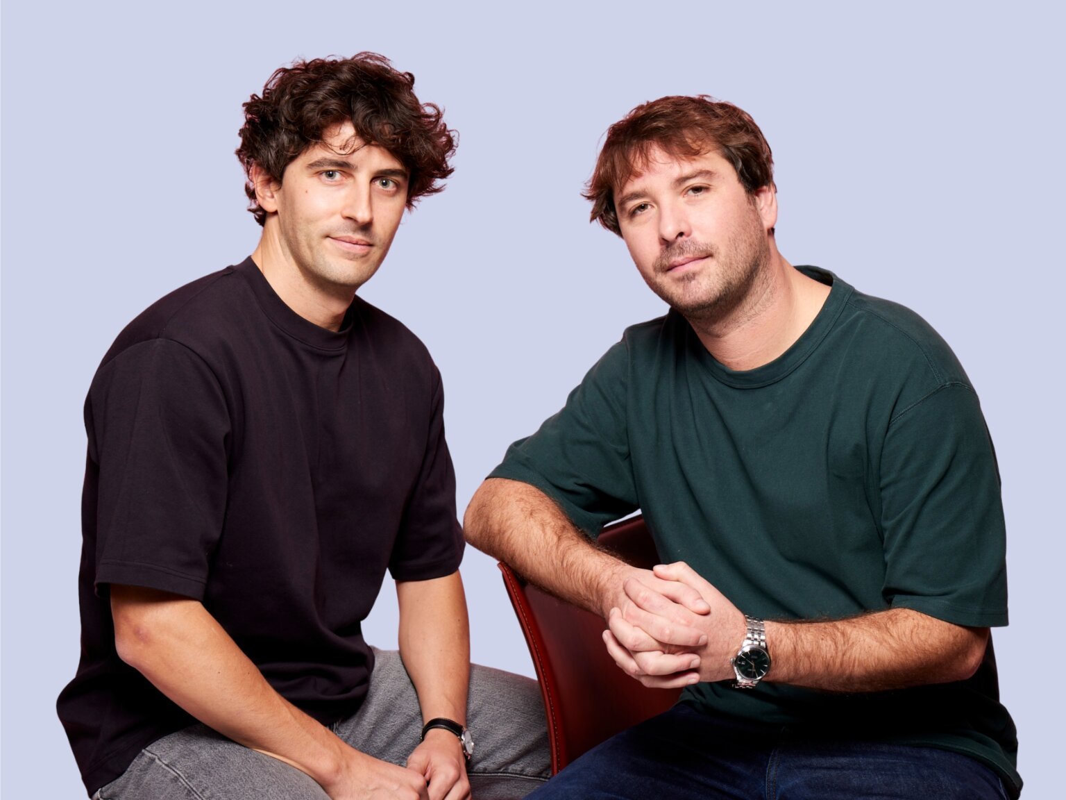 VOLTA annuncia un nuovo round da 5 milioni. Il CEO a StartupItalia: «Integriamo l’AI nel back-office, nella vendita e per semplificare gli ordini dei clienti» da sx Mario Parteli e Paul Guillemin Volta founders 221025