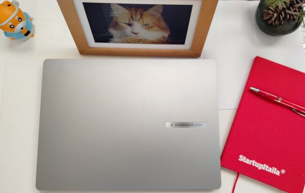 Expertbook P3 di Asus, il laptop aziendale ideale per startup e PMI? Expertbook PM3 1