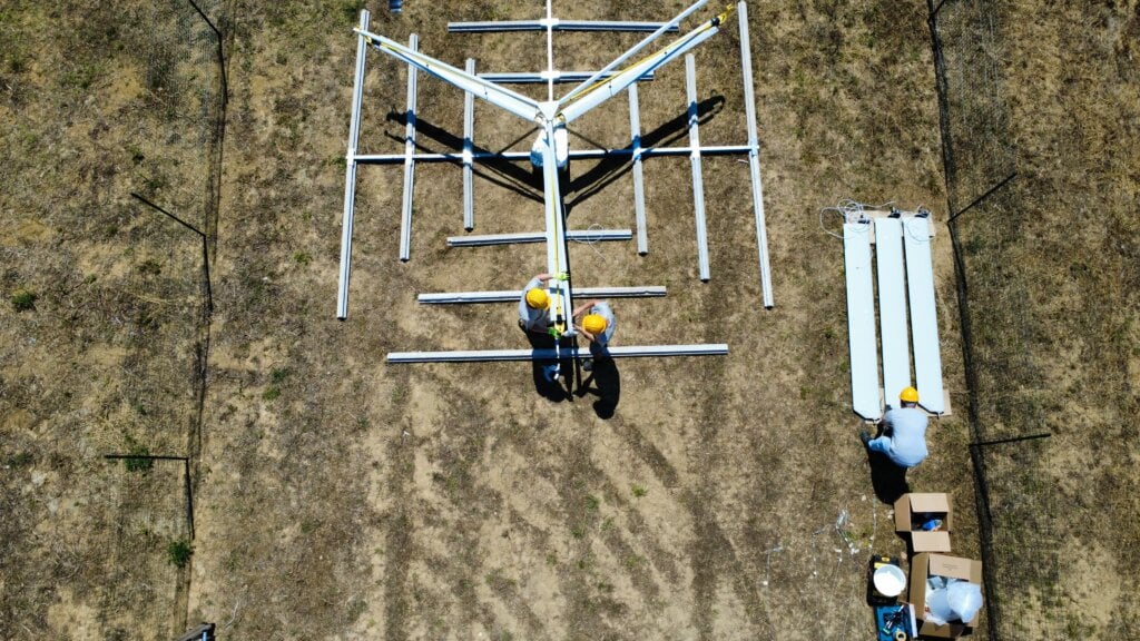 Tira una brutta aria per l'eolico? La startup toscana che spazza via i progetti poco green di Trump gevi q