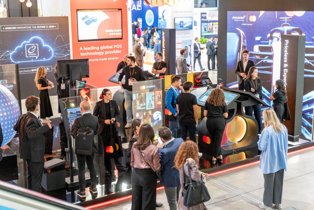 Euro digitale, bonifici istantanei, finanza integrata, agenti AI. Al Salone dei Pagamenti le sfide ad alta velocità platea