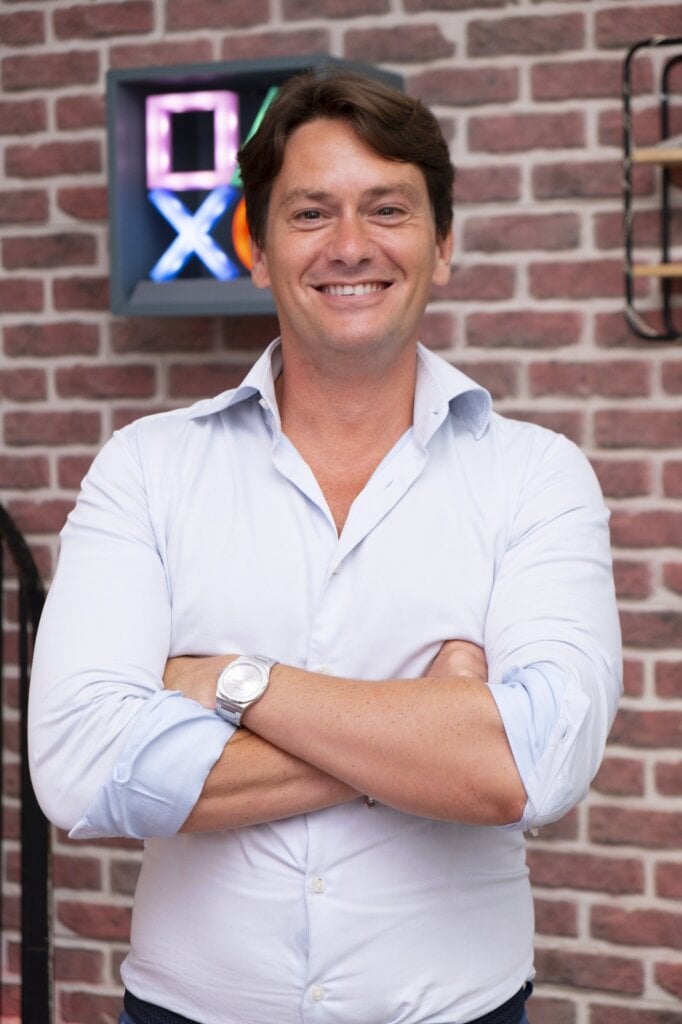 2WATCH chiude un round da oltre 2 milioni di euro. Chi ha investito nella startup dell'intrattenimento? Fabrizio Perrone